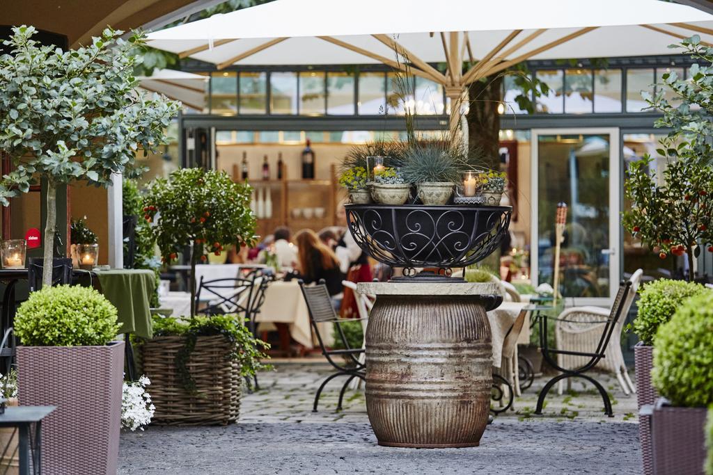 Hotel Gutsgasthof Stangl Vaterstetten Exterior photo
