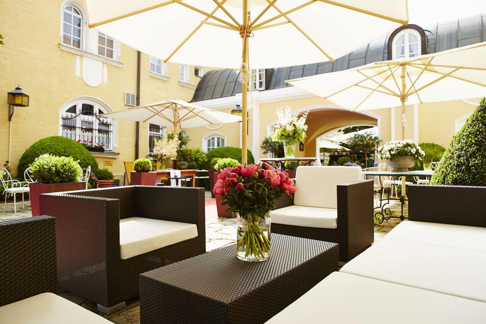 Hotel Gutsgasthof Stangl Vaterstetten Exterior photo